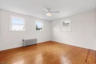 49 Livingston Ave, Lyndhurst Township, NJ 07071 - Photo 17