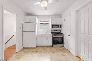 49 Livingston Ave, Lyndhurst Township, NJ 07071 - Photo 13