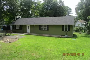 4 Mohawk Trail, Hopatcong, NJ 07821 - Photo 1