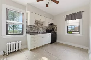 83 Hudson, Clifton, NJ 07011 - Photo 7