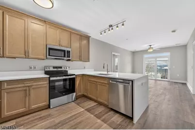 7 Theta Dr #102, Vernon Twp., NJ 07462 - Photo 9