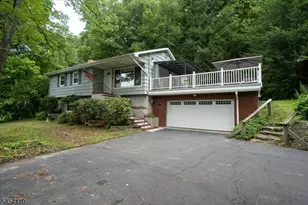 8 C O Dr, Byram Township, NJ 07821 - Photo 39