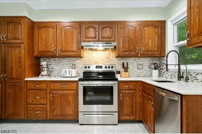 8 C O Dr, Byram Township, NJ 07821 - Photo 11