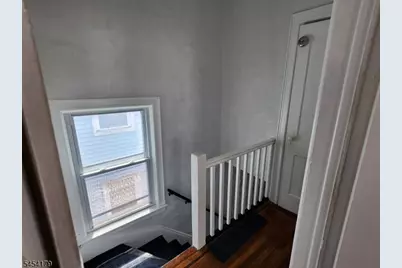 14 E Bidwell Ave #2, Jersey City, NJ 07305 - Photo 3