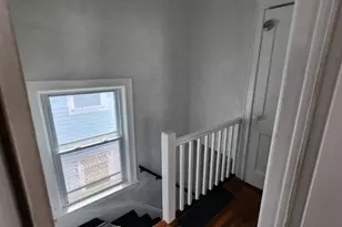 14 E Bidwell Ave, Jersey City, NJ 07305 - Photo 3