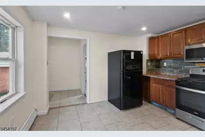 229 Parkinson Ave, Hamilton Township, NJ 08610 - Photo 9