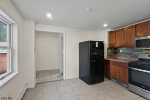 229 Parkinson Ave, Hamilton Township, NJ 08610 - Photo 9
