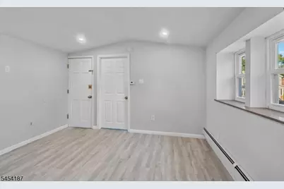 229 Parkinson Ave, Hamilton Township, NJ 08610 - Photo 25
