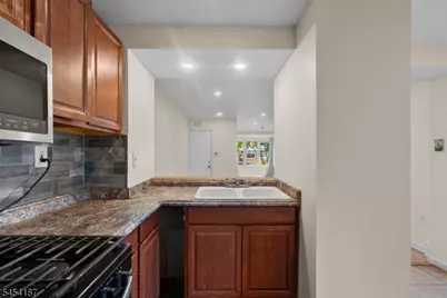 229 Parkinson Ave, Hamilton Township, NJ 08610 - Photo 5