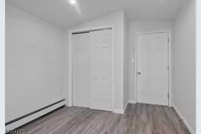 229 Parkinson Ave, Hamilton Township, NJ 08610 - Photo 27