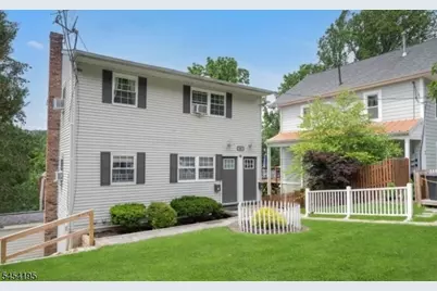 83 Chestnut St #2, Morristown, NJ 07960 - Photo 1