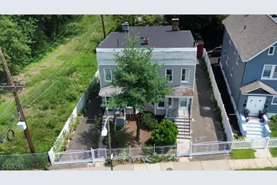 22 Kensington Pl, East Orange, NJ 07017 - Photo 1