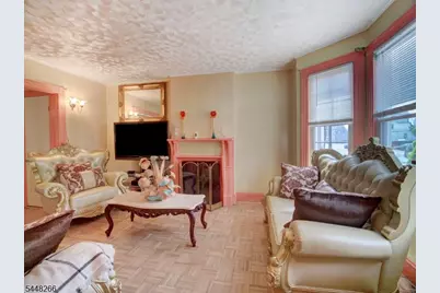 22 Kensington Pl, East Orange, NJ 07017 - Photo 7
