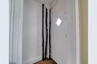22 Kensington Pl, East Orange, NJ 07017 - Photo 23