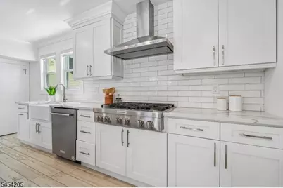 877 Park Ave, Elizabeth, NJ 07208 - Photo 23