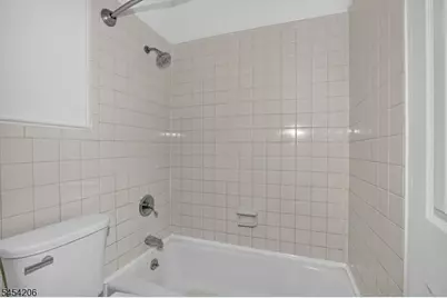 540 Bramhall Ave, Jersey City, NJ 07304 - Photo 17