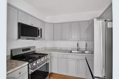 540 Bramhall Ave, Jersey City, NJ 07304 - Photo 11