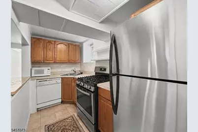 8 Martin Rd, Verona, NJ 07044 - Photo 19