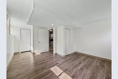 8 Martin Rd, Verona, NJ 07044 - Photo 21