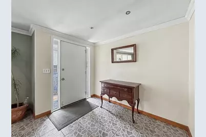 8 Martin Rd, Verona, NJ 07044 - Photo 7