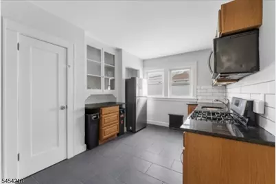 1020 Cross Ave #2F, Elizabeth, NJ 07208 - Photo 5