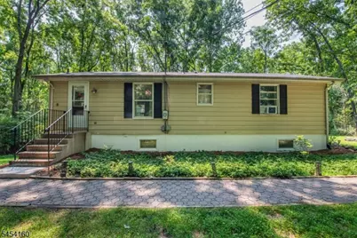 914 Aspen Dr, Stillwater, NJ 07860 - Photo 1