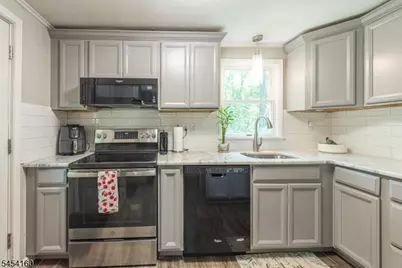 914 Aspen Dr, Stillwater, NJ 07860 - Photo 3
