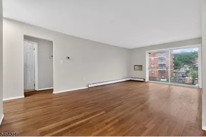 765 Vose Ave #D14, Orange, NJ 07050 - Photo 5