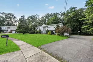 13 Friar Way, Wayne, NJ 07470 - Photo 7