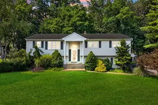 13 Friar Way, Wayne, NJ 07470 - Photo 1
