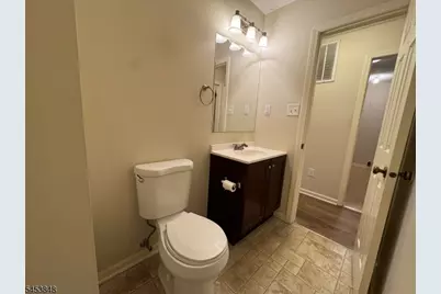 42 Burlington Ct, Hamburg, NJ 07419 - Photo 25
