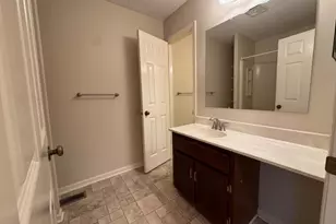 42 Burlington Ct, Hamburg, NJ 07419 - Photo 23