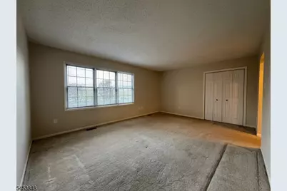 42 Burlington Ct, Hamburg, NJ 07419 - Photo 19