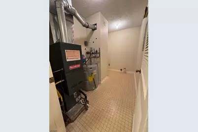 42 Burlington Ct, Hamburg, NJ 07419 - Photo 33