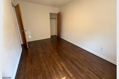 16 Roosevelt Pl #B3, Montclair Twp., NJ 07042 - Photo 15