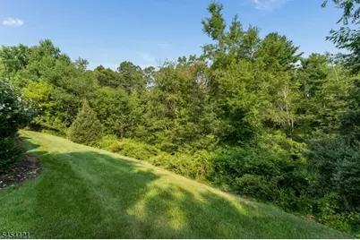 101 Westchester Ter, Clinton Township, NJ 08801 - Photo 19
