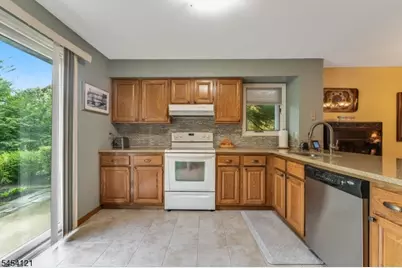 101 Westchester Ter, Clinton Township, NJ 08801 - Photo 11