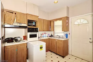 115 Florence Ave, Irvington, NJ 07111 - Photo 15