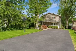 32 W Lakeview Trail, Jefferson Township, NJ 07885 - Photo 1