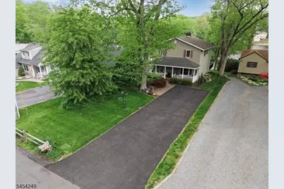32 W Lakeview Trl, Jefferson Township, NJ 07885 - Photo 17