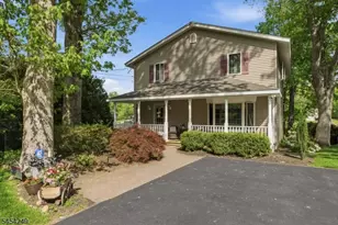 32 W Lakeview Trail, Jefferson Township, NJ 07885 - Photo 1