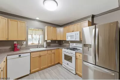 81 Sergeantsville Rd, Raritan Township, NJ 08822 - Photo 11