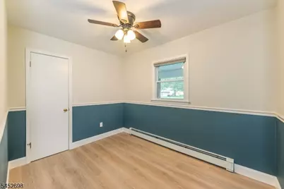 904 Crest Rd, Stillwater, NJ 07860 - Photo 17