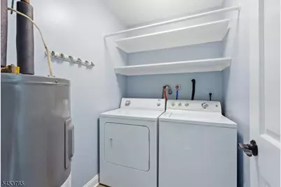 250 Grant Ave #5, Lyndhurst Township, NJ 07071 - Photo 19