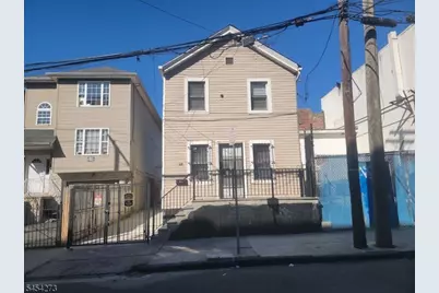 12 Thomas St, Newark, NJ 07114 - Photo 5
