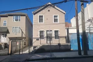 12 Thomas St, Newark, NJ 07114 - Photo 5