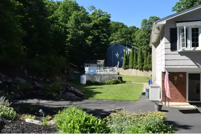 121 Leland Trl, Hopatcong, NJ 07843 - Photo 21