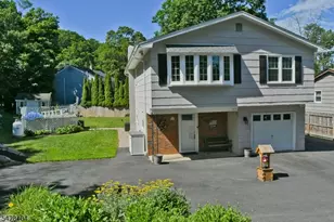 121 Leland Trail, Hopatcong, NJ 07843 - Photo 1