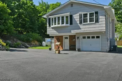 121 Leland Trl, Hopatcong, NJ 07843 - Photo 1