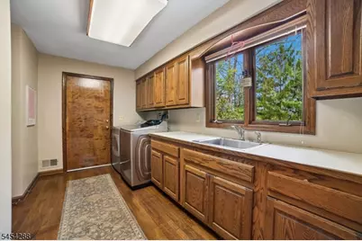 11 Hawthorne Ct, Morris Township, NJ 07960 - Photo 17